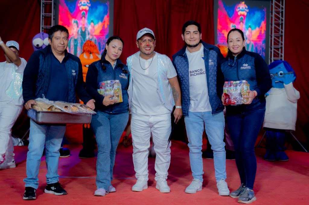 Patronato Municipal de Latacunga llevó alegría y diversión a niños y adultos mayores con el Circo de los Pelusas.